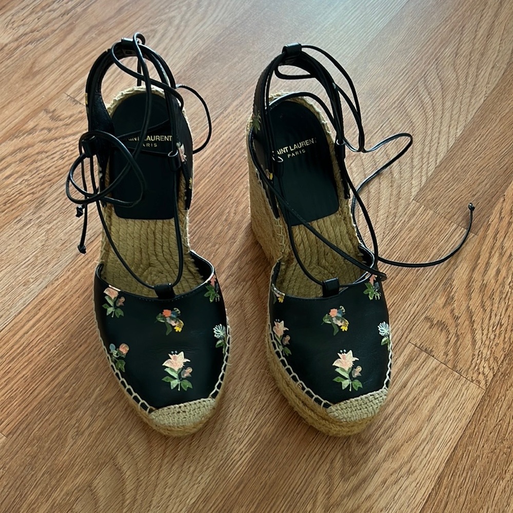 YSL saint Lauren strappy sandals US7/37.5